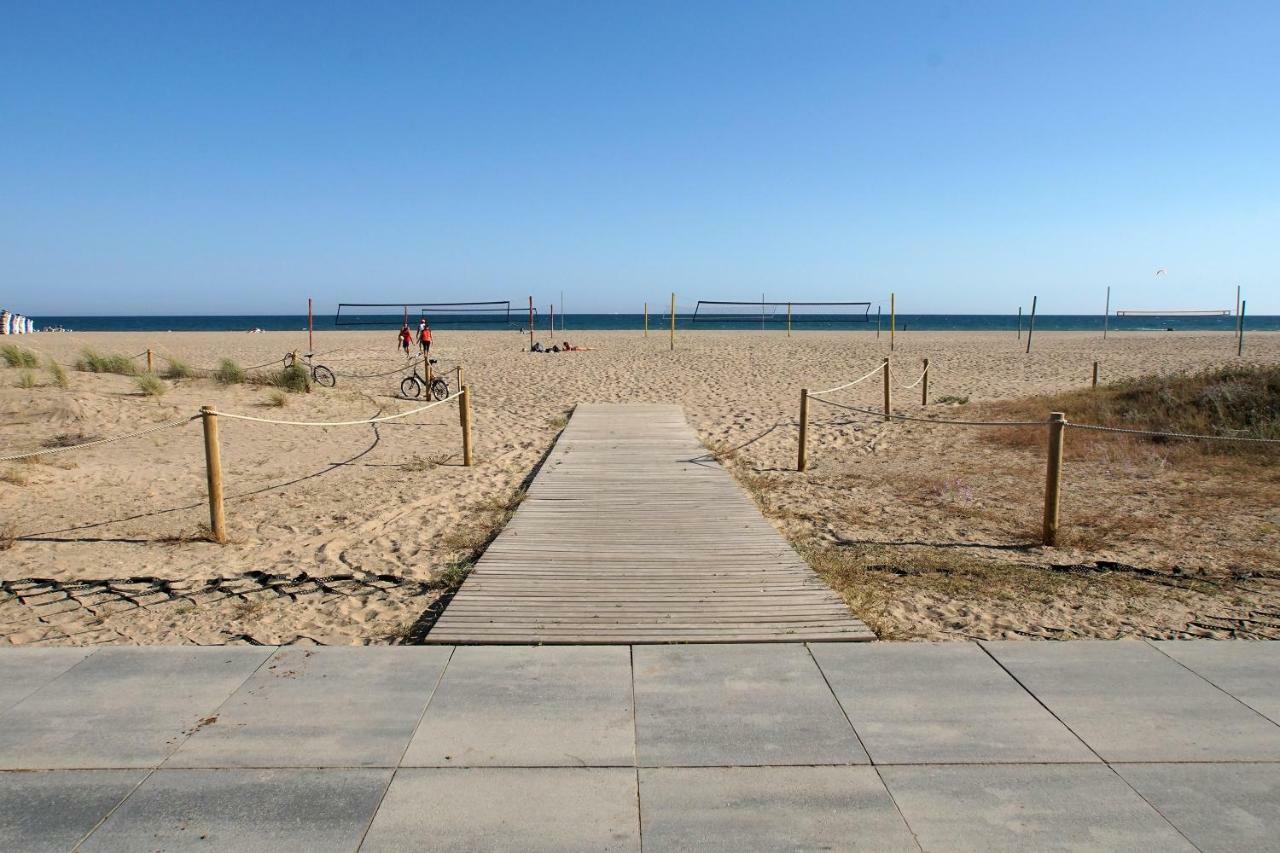 Amura Be My Guest Castelldefels Luaran gambar